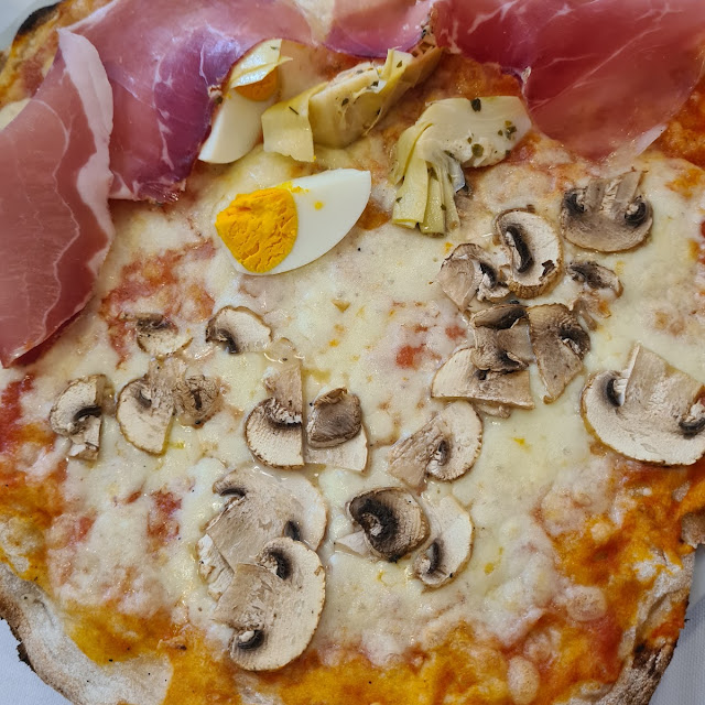 Pizza Capricciosa