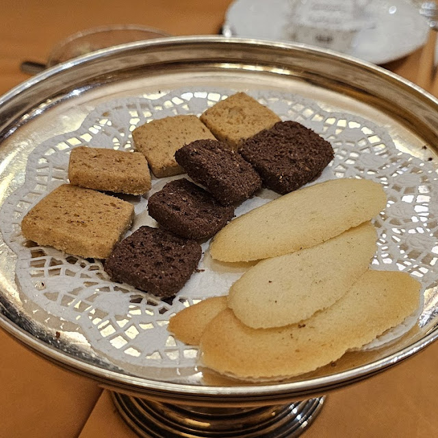 Complimentary Cookies
