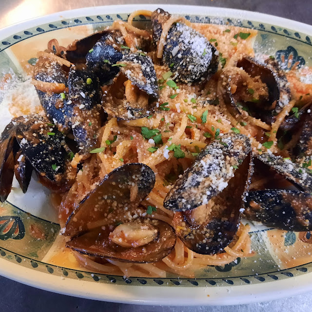 Bucatini Cozze E Pecorino Rossi