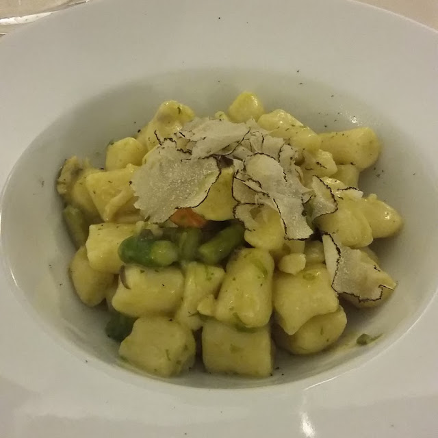 Gnocchetti Asparagi E Tartufo Bianco