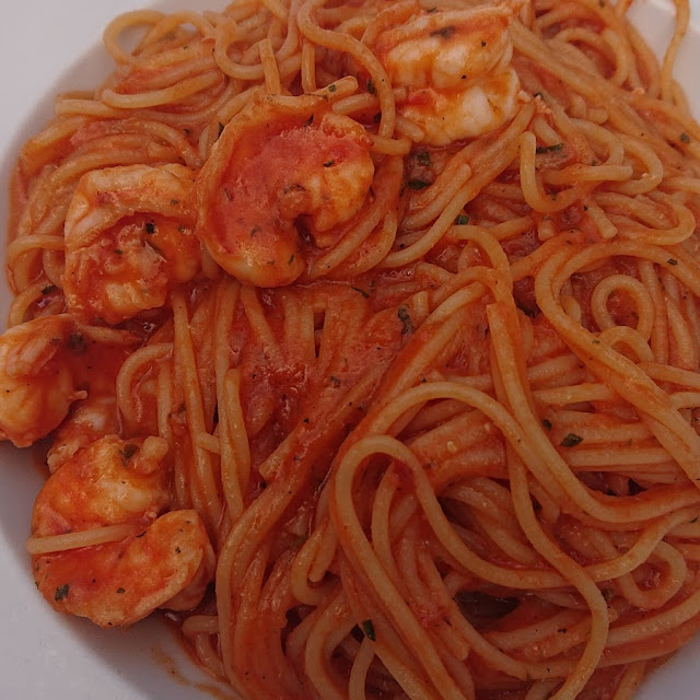 Spaghetti with Tomato and Shrimps