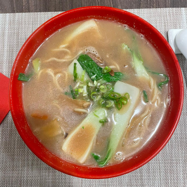 Spaghetti In Brodo Con Costine