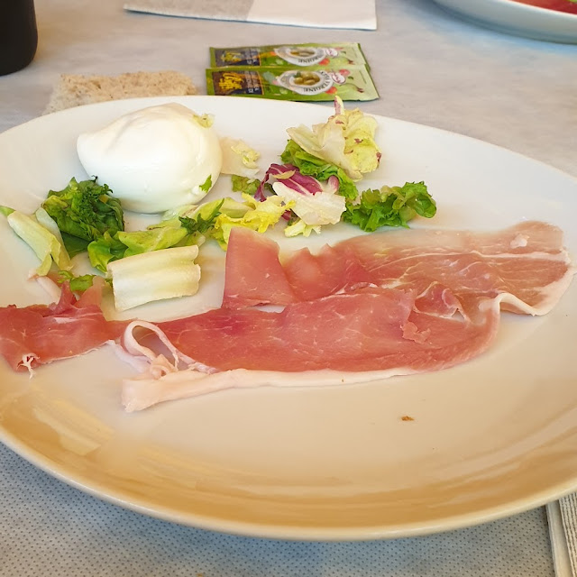 Prosciutto E Mozzarella