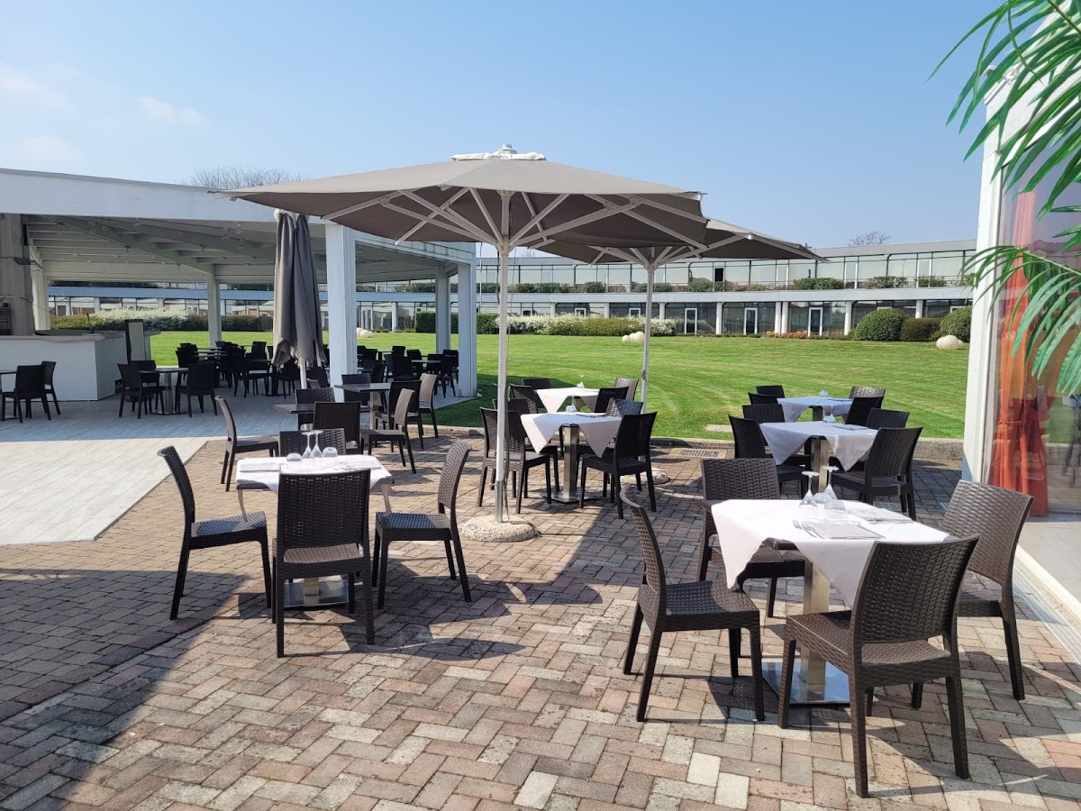 Ristorante Pizzeria Mezzaluna c/o Hotel Viest