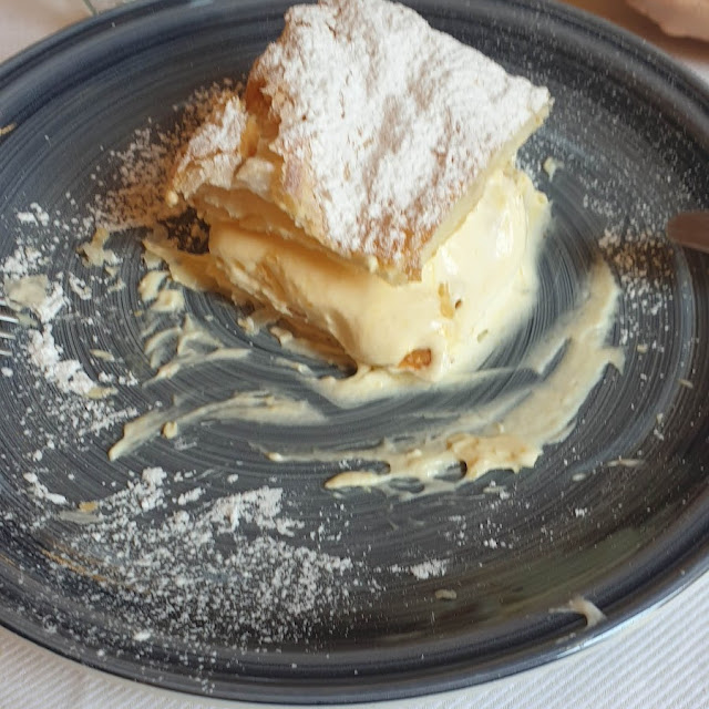 Millefoglie Con Crema Chantilly