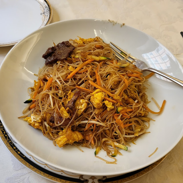 Fried Rice Noodles with Pork
