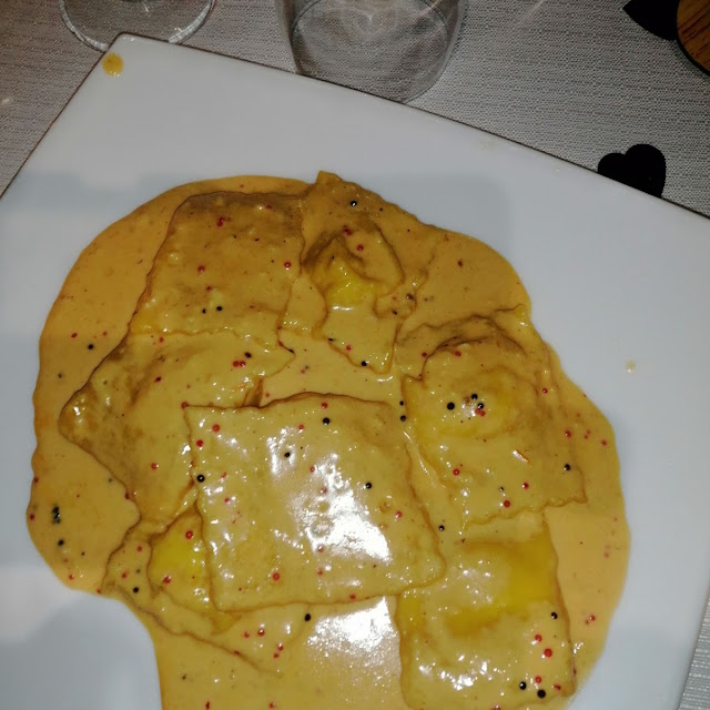Ravioli Ripieni Con Spigola Ricotta Crema Di Scampi E Caviale