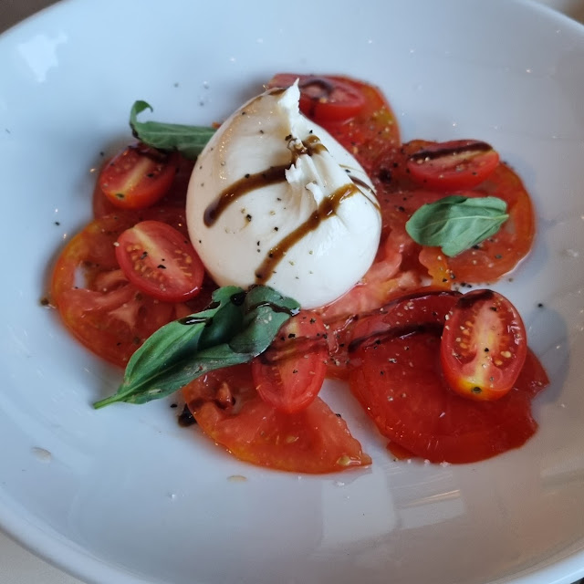 Burrata Caprese