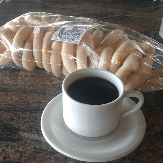 Café Com Biscoito
