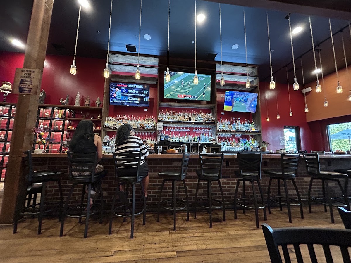 Rooster's Cantina