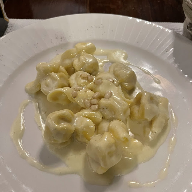 Pasta with Pear Stuffing and Gorgonzola Cheese Sauce