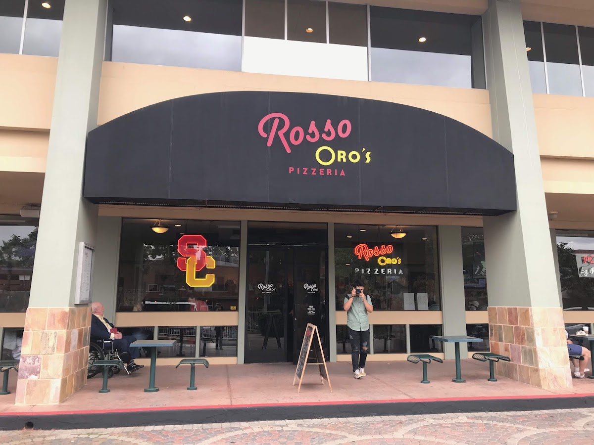 Rosso Oros Pizzeria