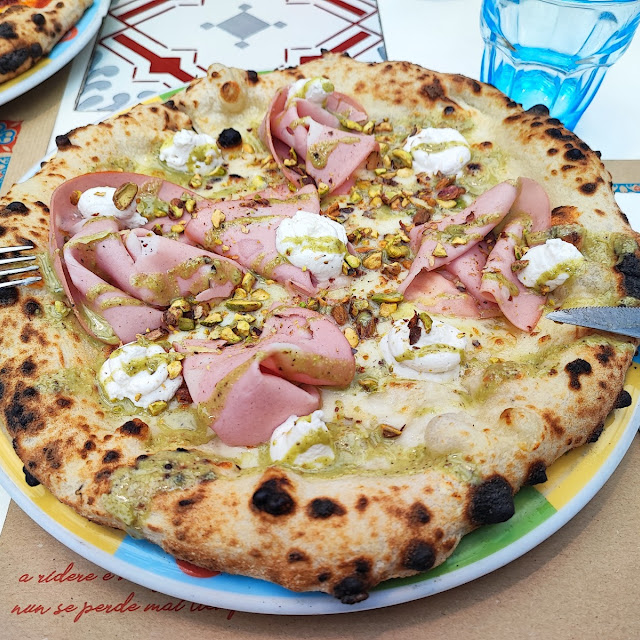 Pizza Pistacchi E Mortadella