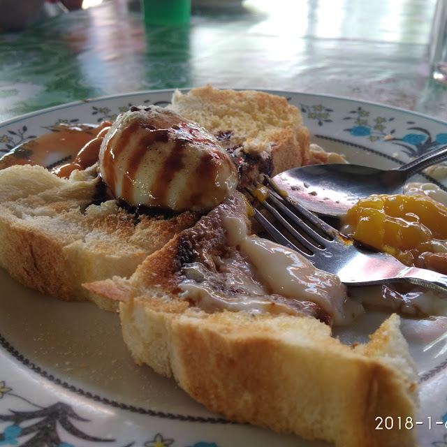 Roti Telur Goyang