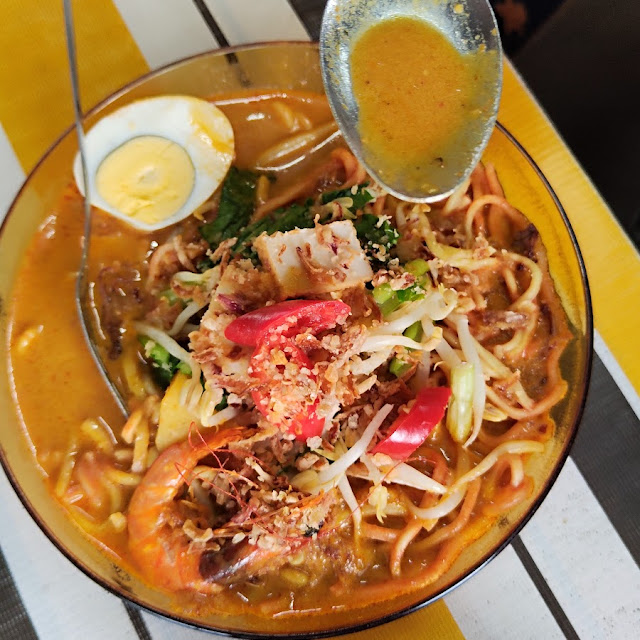 Mee Kari