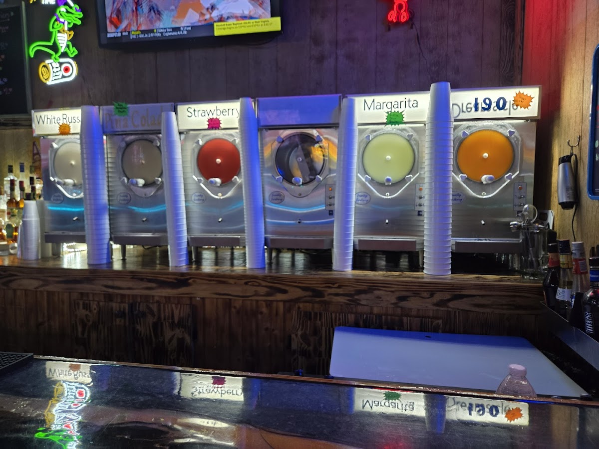 Rougaroux's Pizza & Daiquiri Bar