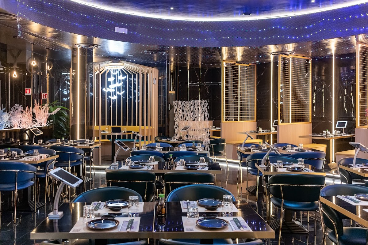 Roya Sushi Restaurant