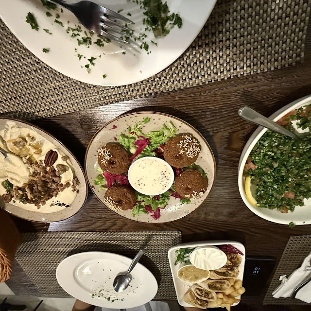 Hummus with Lamb
