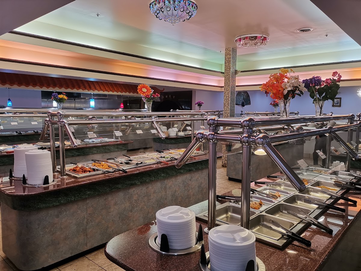 Royal Buffet & Grill