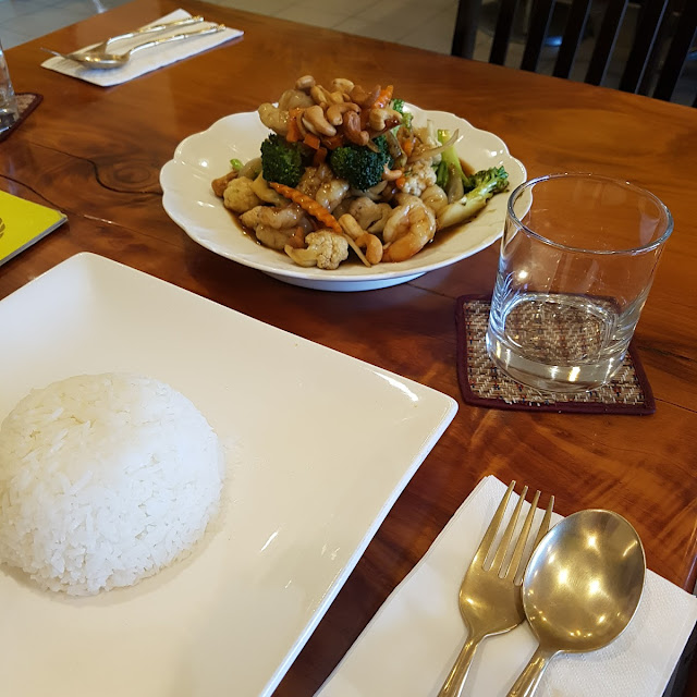 Cashew Prawns