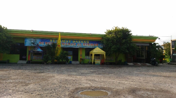 Rumah Makan Al Hikmah Demak Spesial prasmanan & Bakso Prasmanan