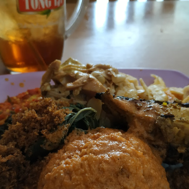 Nasi Ayam Bakar