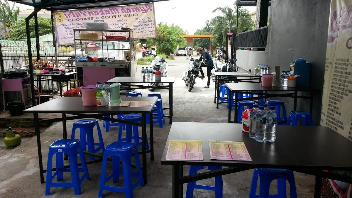 Rumah Makan Putri Sea Food & Chinese Food