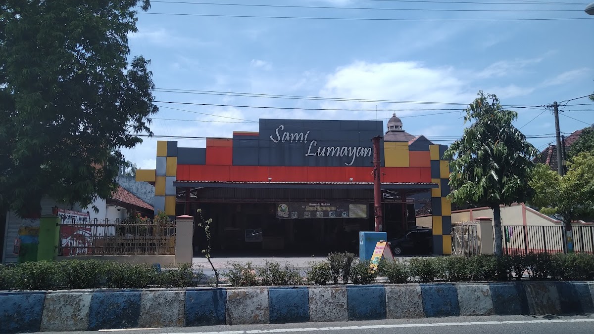 Rumah Makan Sami Lumayan