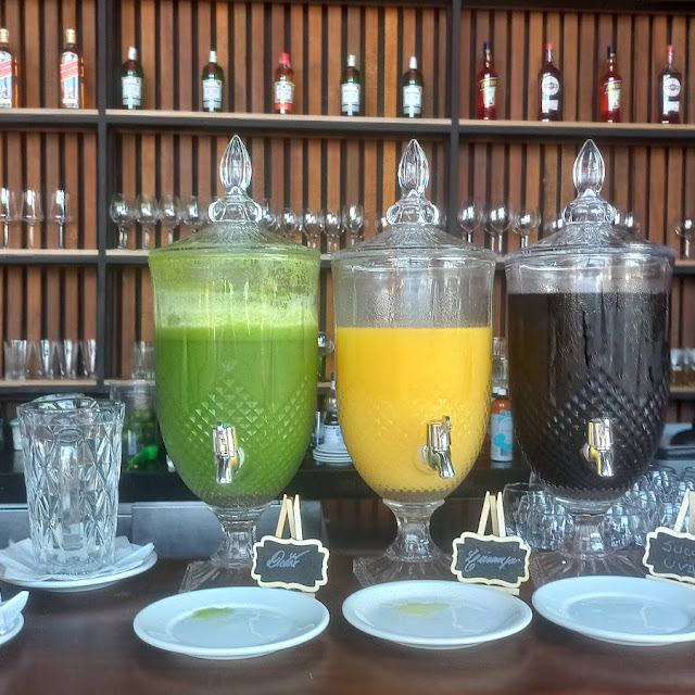 Sucos Verde Laranja E Uva