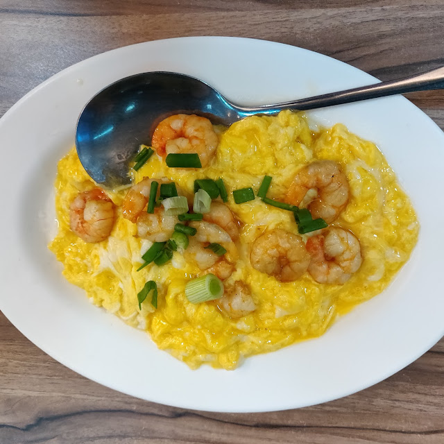 Silky Smooth Eggs with Prawns