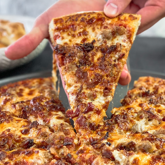 Cheeseburger Paradise Pizza
