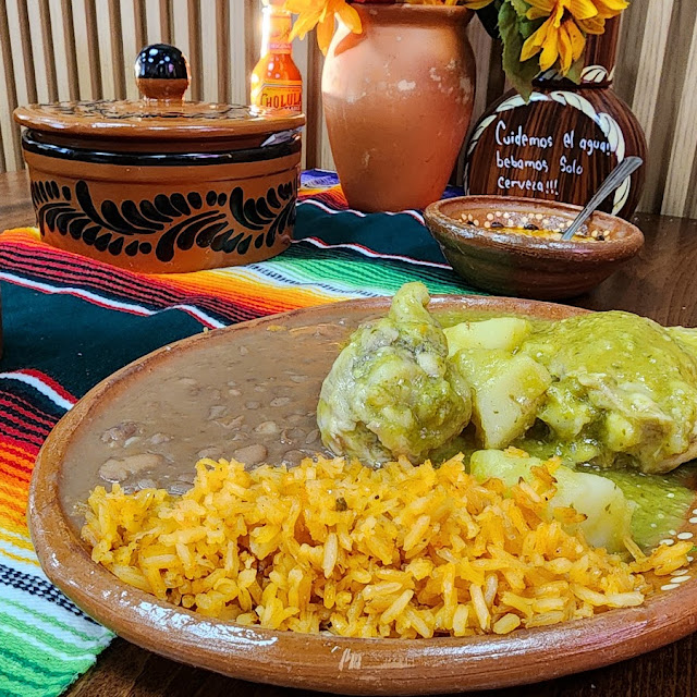 Pollo En Salsa Verde