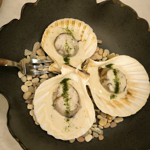 Scallop on Shell