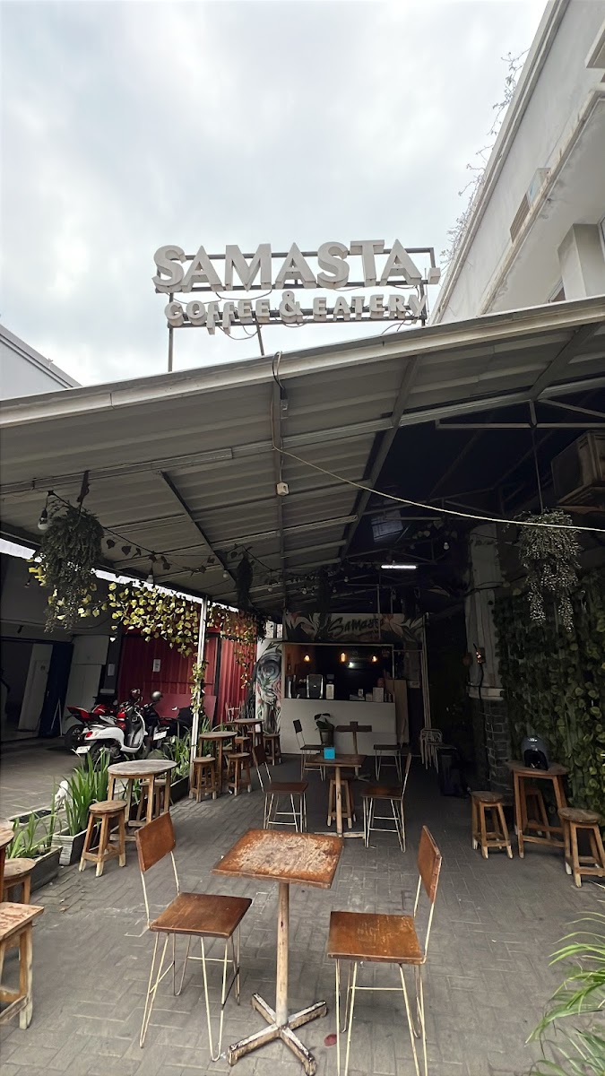 Samasta coffee & eatery