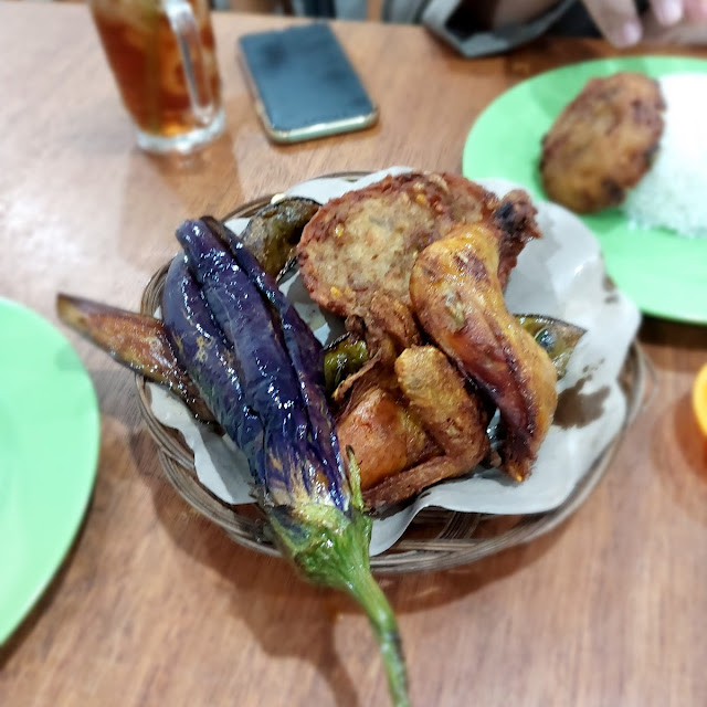 Ayam Goreng