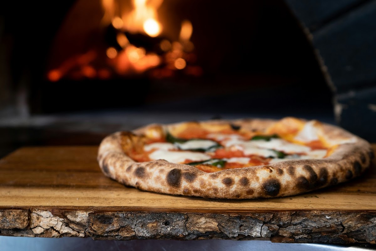 Sammys woodfired pizzeria on wheels