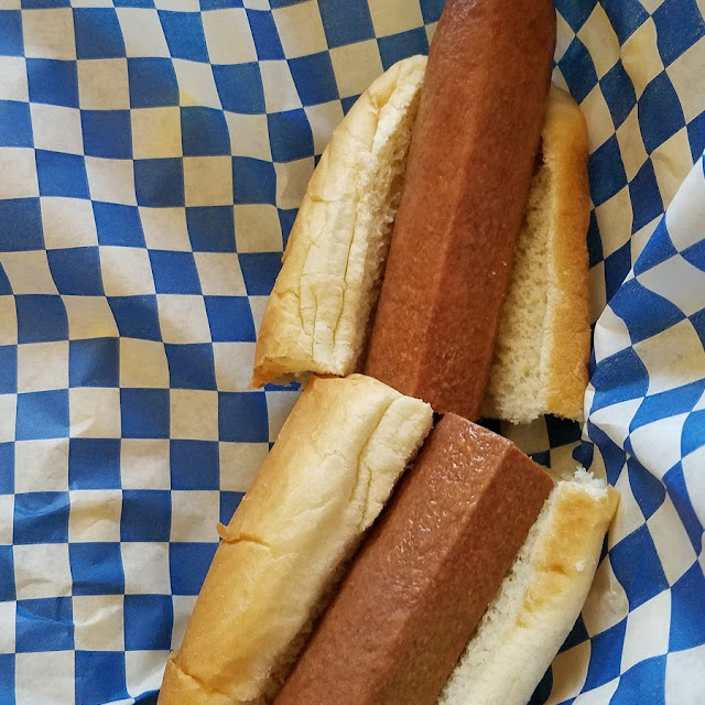 1 4 lb Hot Dog
