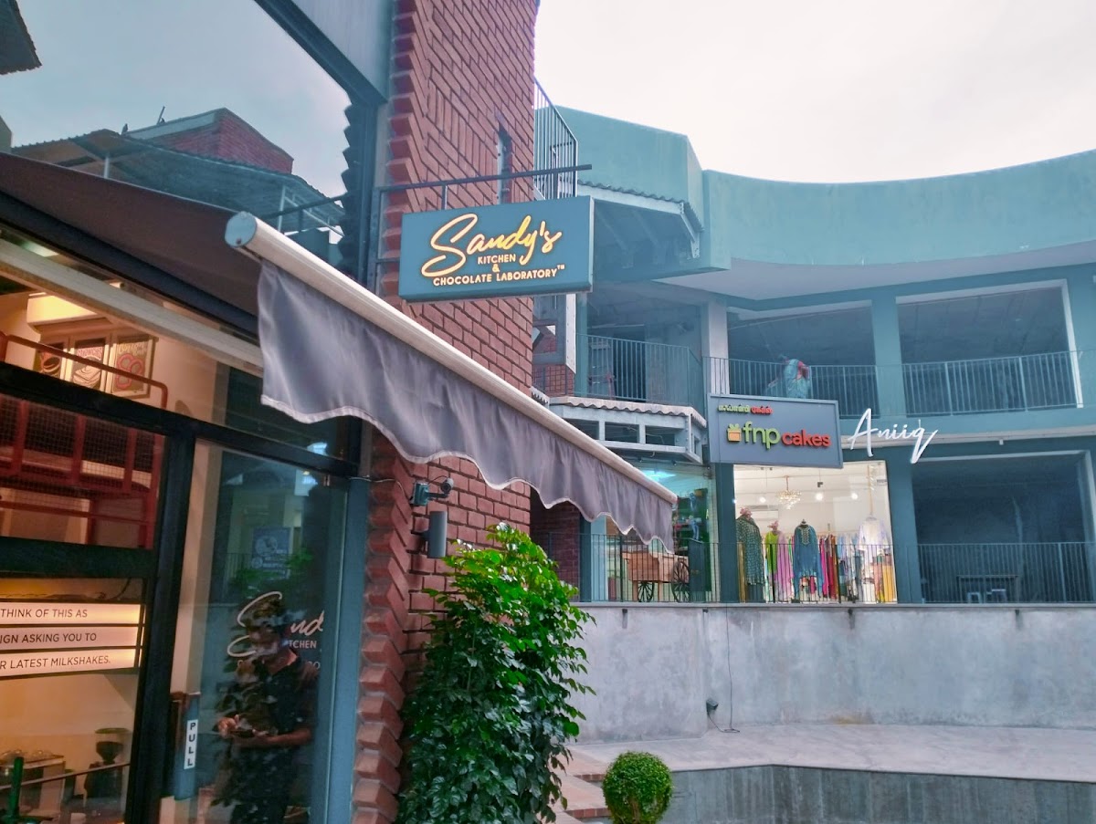 Sandy's Chocolate Laboratory
