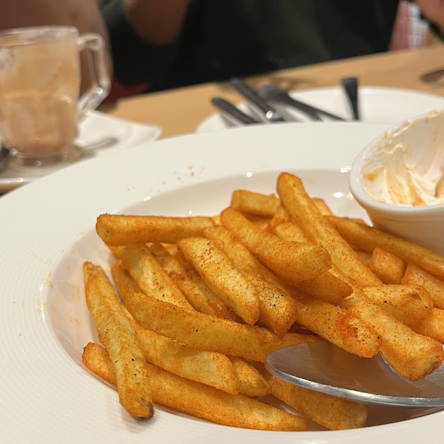 Peri Peri Fries with Mayo