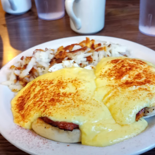 Eggs Benedict