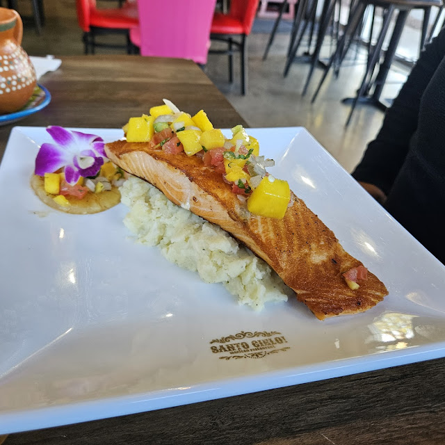 Salmon Tropical