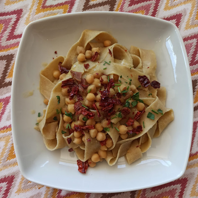Tagliatelle Ceci Pancetta Peperone Crusco