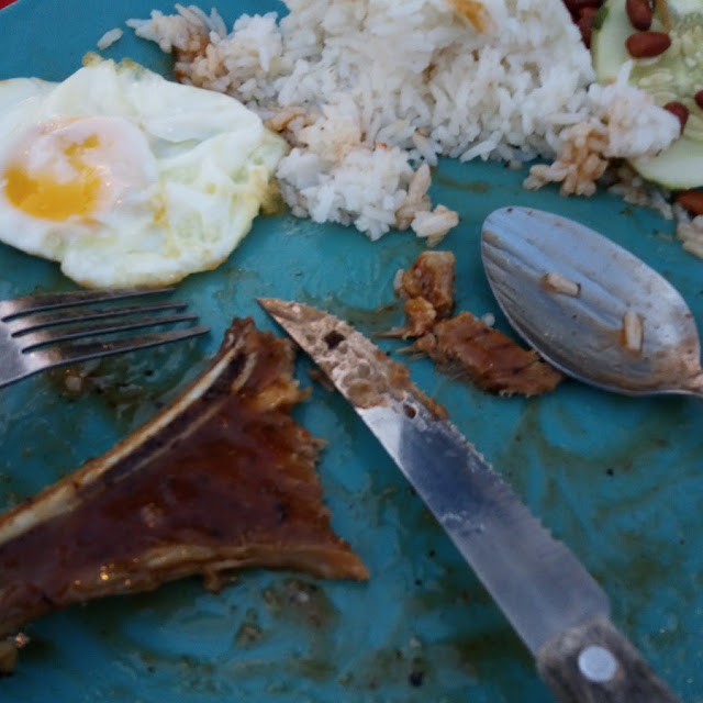 Nasi Lemak Lamb Chop Daging Dua Keping Tuuu