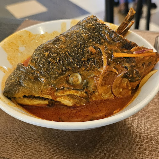 Kari Kepala Ikan Salmon