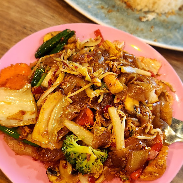 Chicken Pad See EW