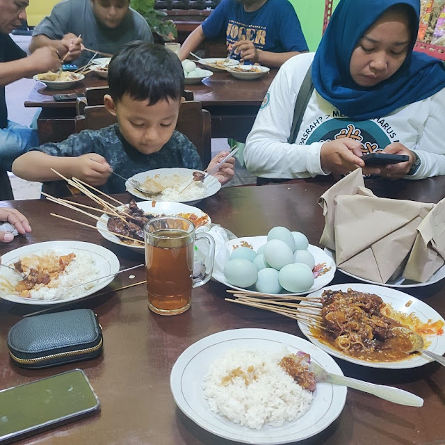 Sate Kambing&Gule