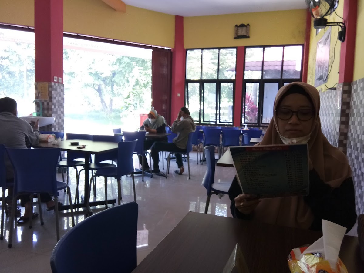 Sate Gule Pak Gino