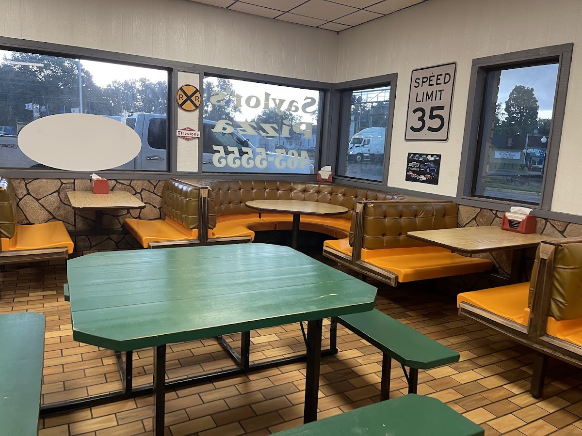 Saylor's Main Street Pizzeria