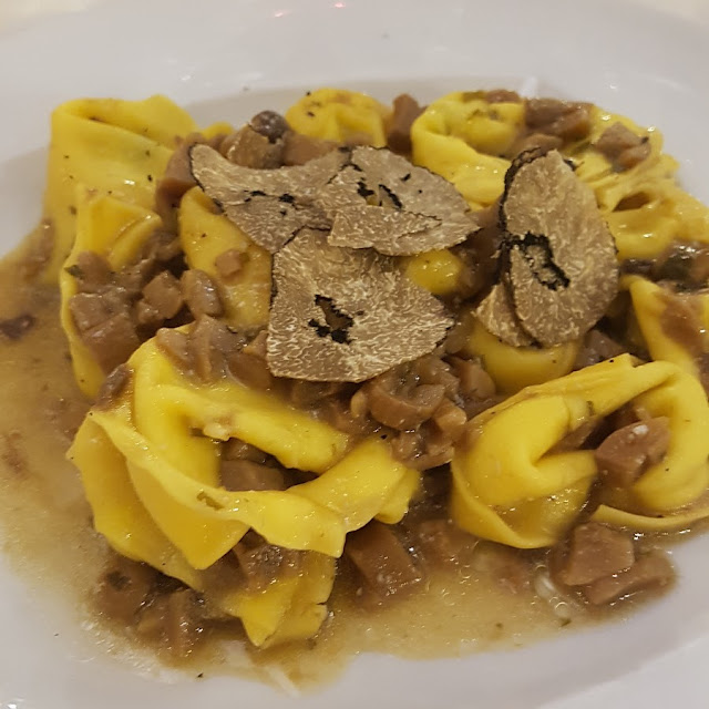 Tortelloni Funghi Porcini Tartufo Nero