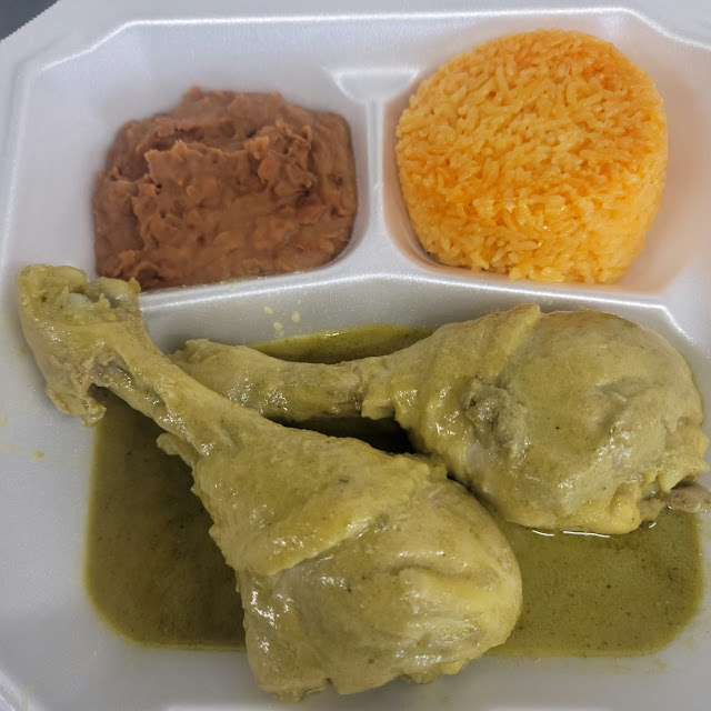 Mole Verde Con Pollo